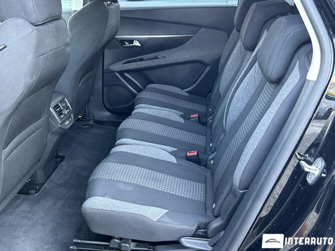 Peugeot 5008 44 interauto-car