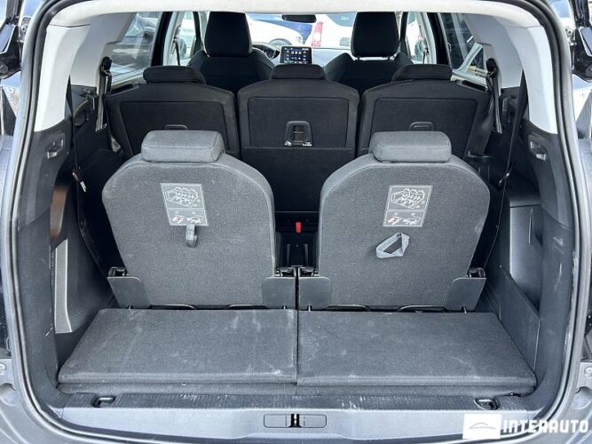 Peugeot 5008 48 interauto-car