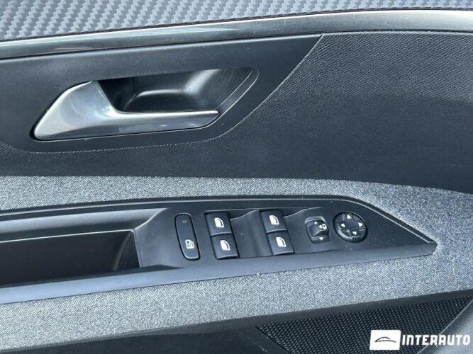 Peugeot 5008 35 interauto-car