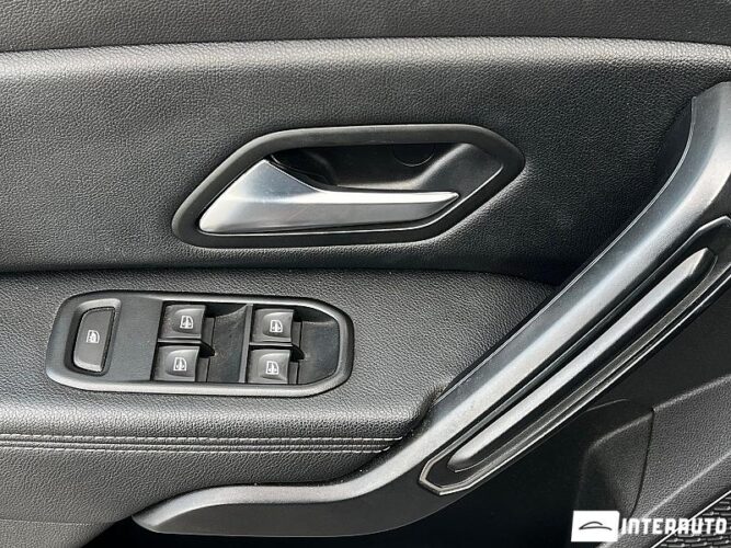 Dacia Duster 36 interauto-car