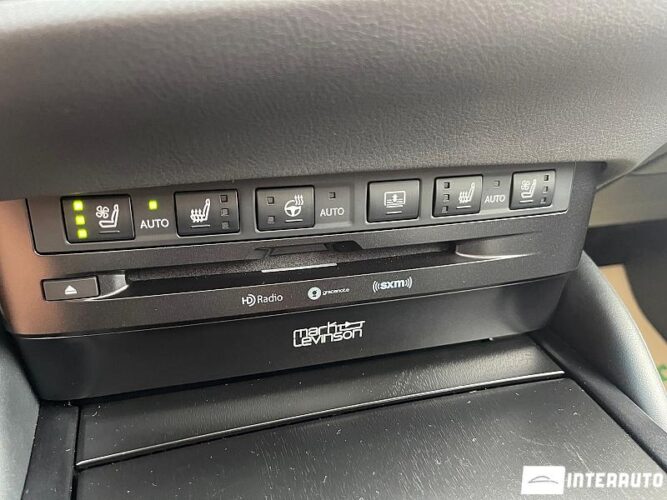 Lexus ES 300h 48 interauto-car