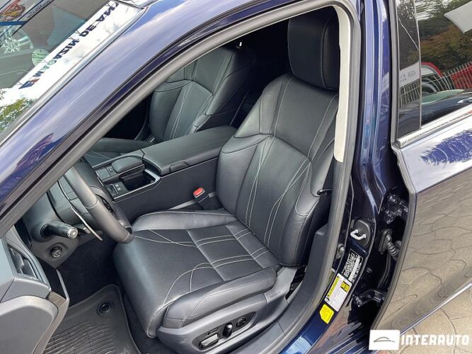 Lexus ES 300h 50 interauto-car