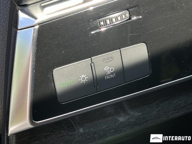 Audi Q8 60 interauto-car