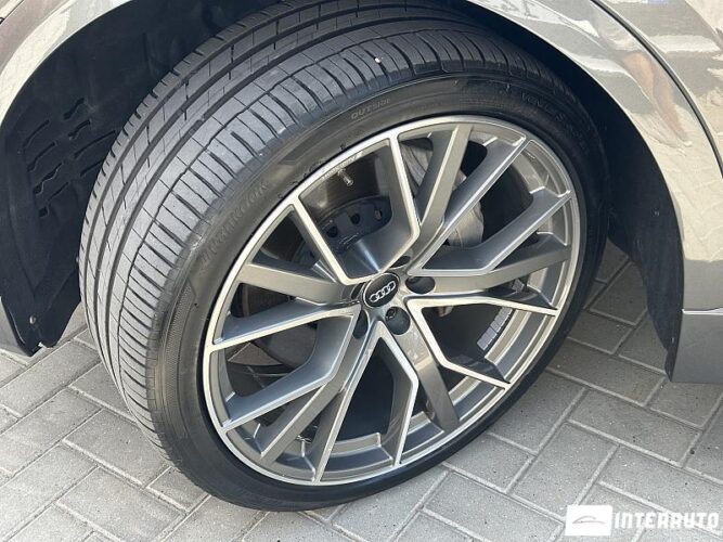 Audi Q8 58 interauto-car