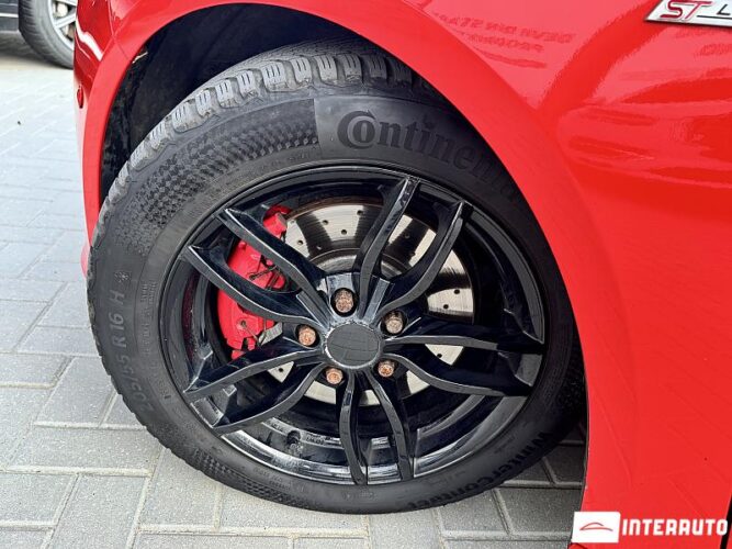 Ford Focus 46 interauto-car