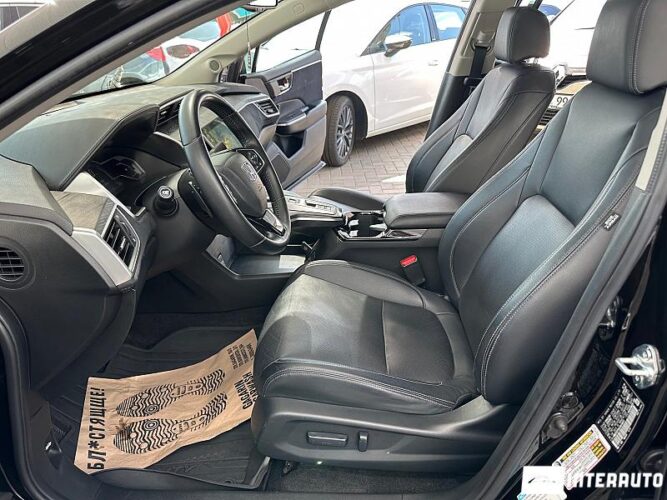 Honda Clarity 35 interauto-car