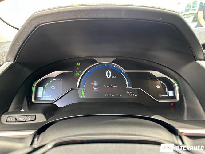 Honda Clarity 41 interauto-car