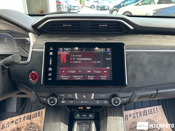 Honda Clarity 43 interauto-car