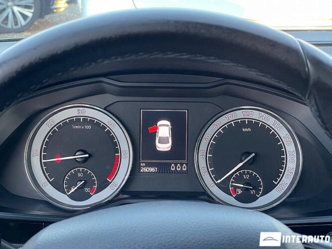 Skoda Superb 43 interauto-car