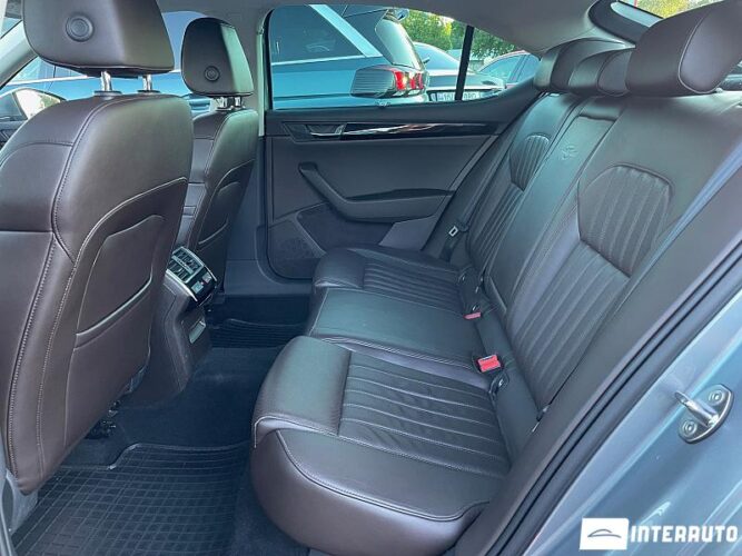 Skoda Superb 49 interauto-car