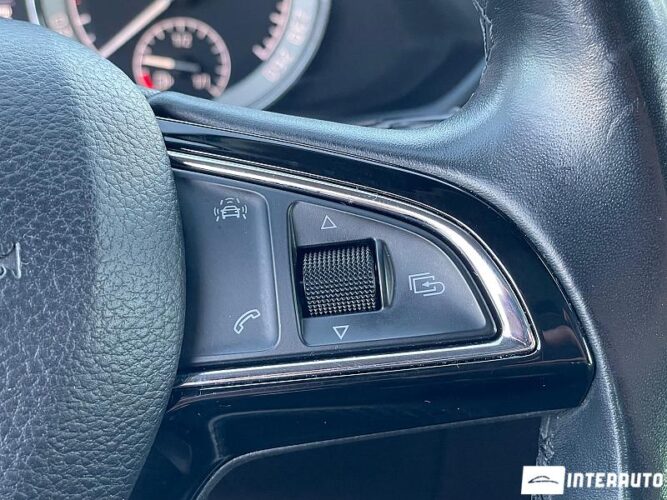 Skoda Superb 42 interauto-car