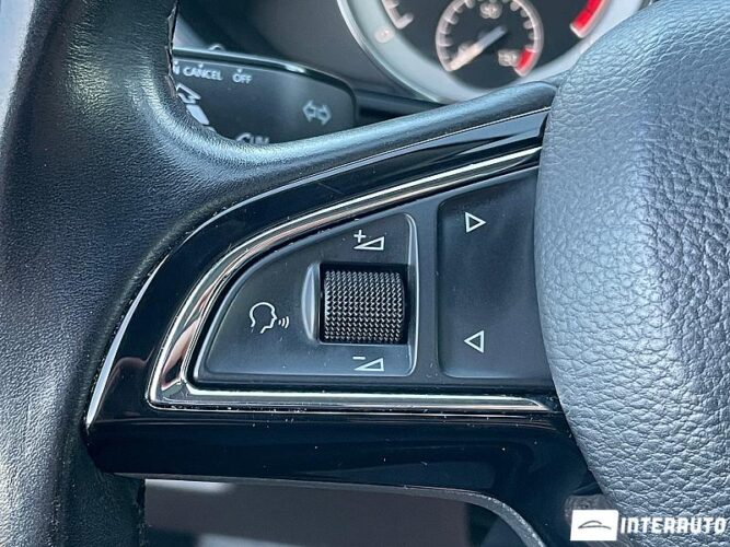 Skoda Superb 41 interauto-car