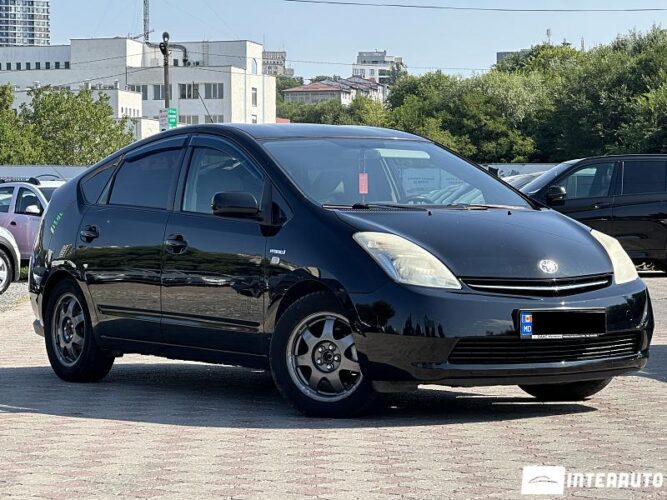 Toyota Prius 29 interauto-car