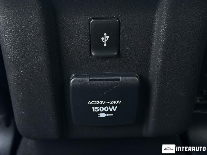 Mitsubishi Outlander 48 interauto-car