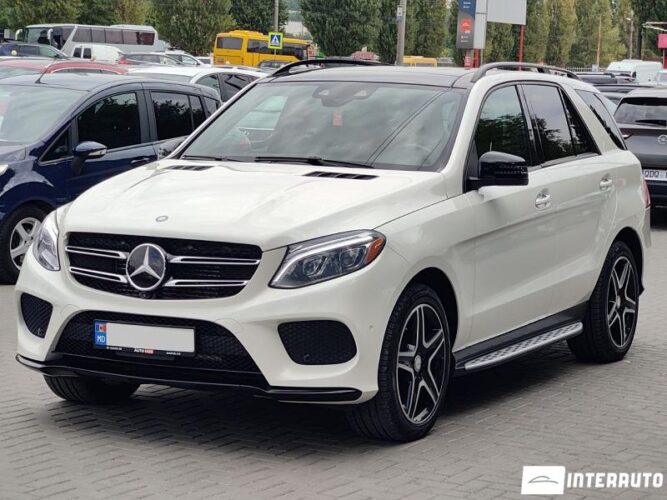 Mercedes GLE 350d 37 interauto-car