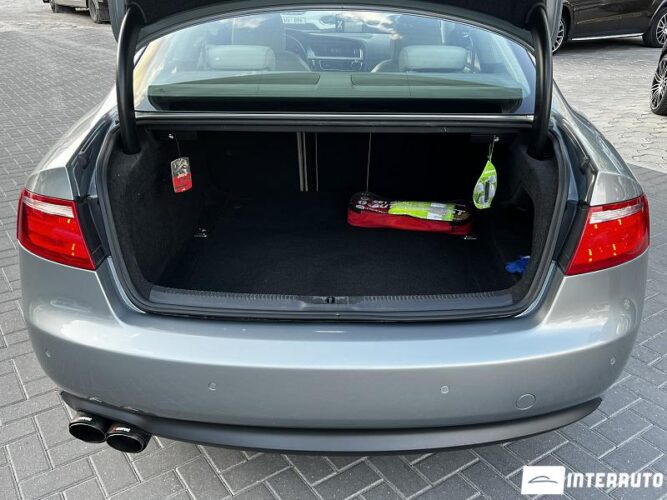 Audi A5 40 interauto-car