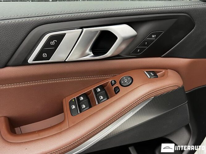 BMW X5 2.5D 48 interauto-car