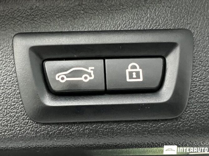 BMW X5 2.5D 56 interauto-car