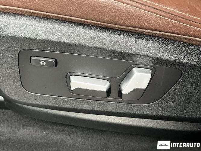 BMW X5 2.5D 49 interauto-car