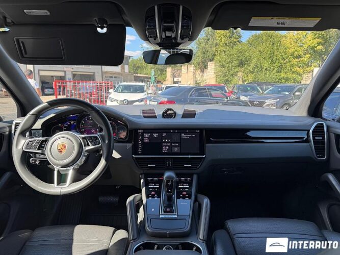 Porsche Cayenne 37 interauto-car