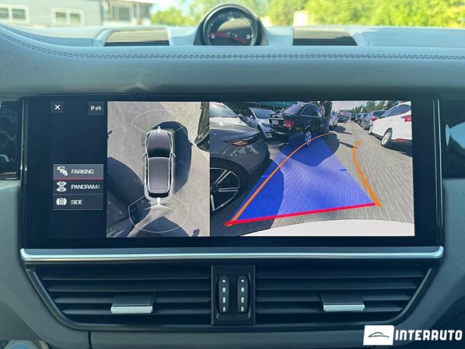 Porsche Cayenne 42 interauto-car