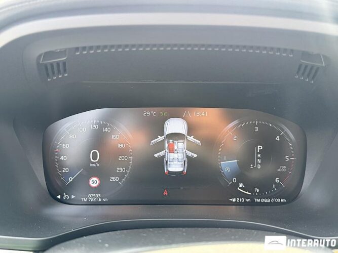 Volvo XC 60 42 interauto-car