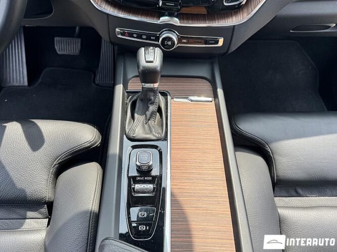 Volvo XC 60 47 interauto-car