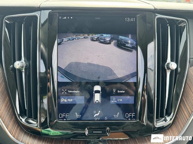 Volvo XC 60 43 interauto-car