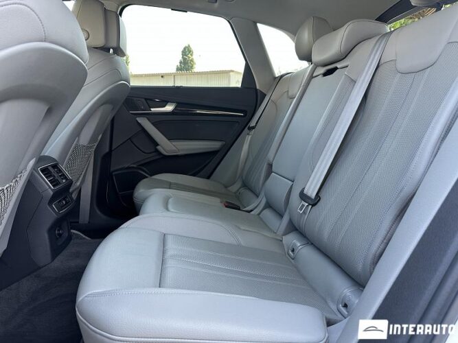 Audi Q5 50 interauto-car