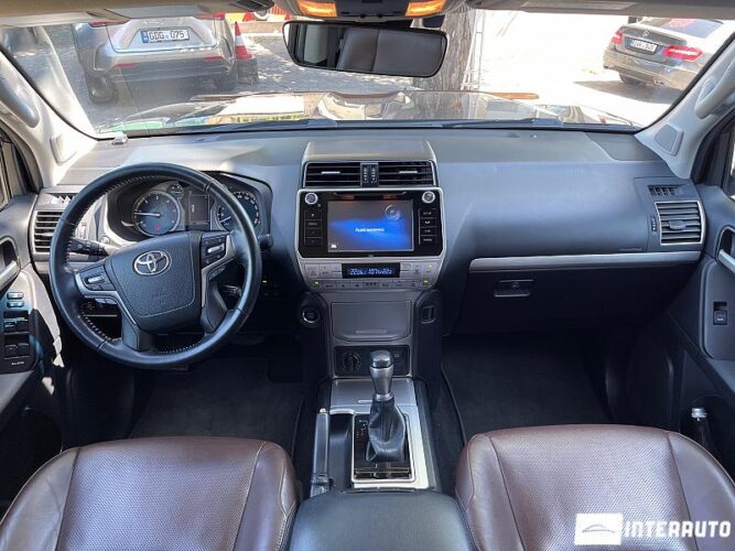 Toyota Land Cruiser Prado 39 interauto-car