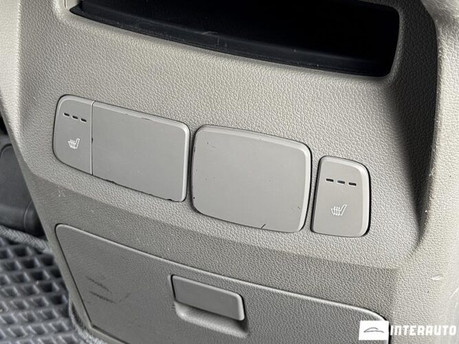 Kia Carnival 47 interauto-car