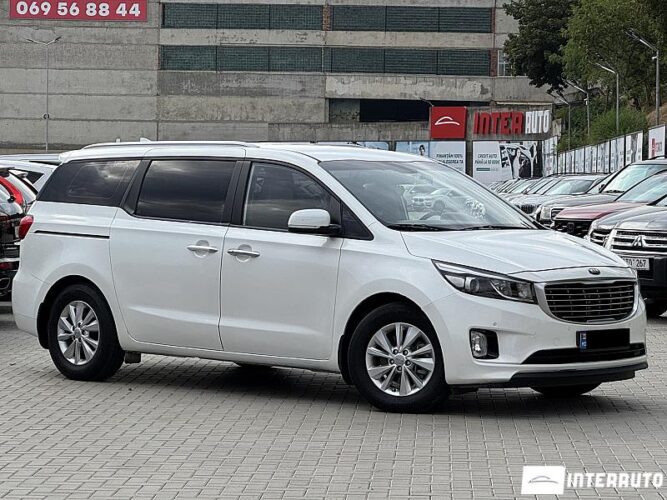 Kia Carnival 32 interauto-car