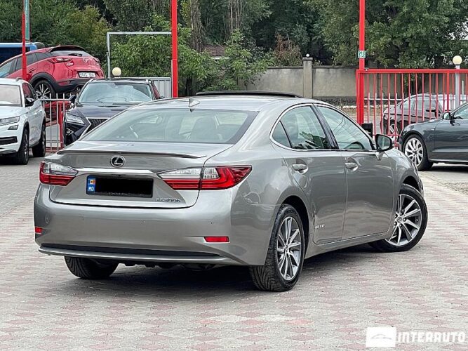 Lexus ES 300h 34 interauto-car