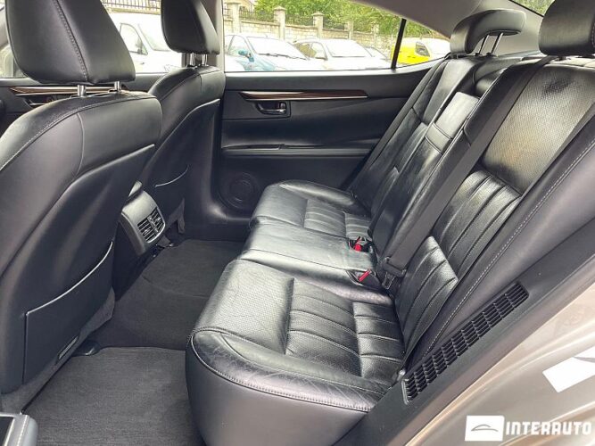 Lexus ES 300h 50 interauto-car