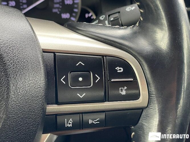 Lexus ES 300h 42 interauto-car