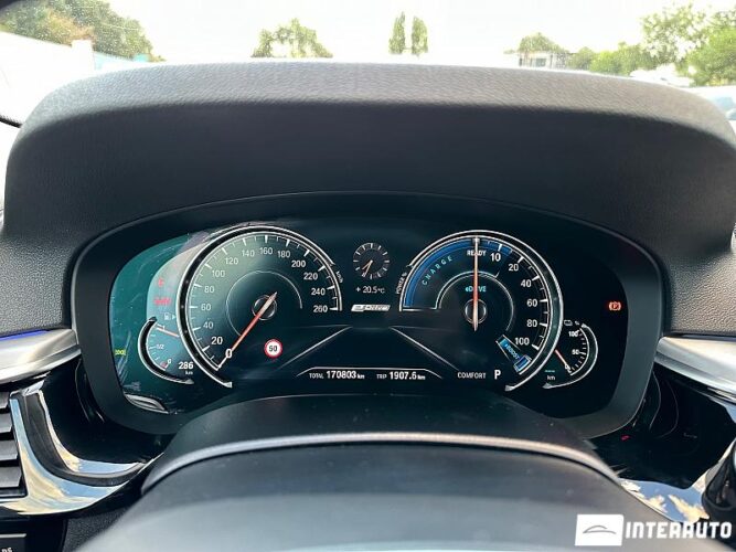 BMW 530e 40 interauto-car