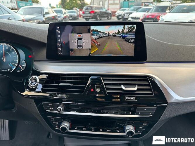 BMW 530e 42 interauto-car