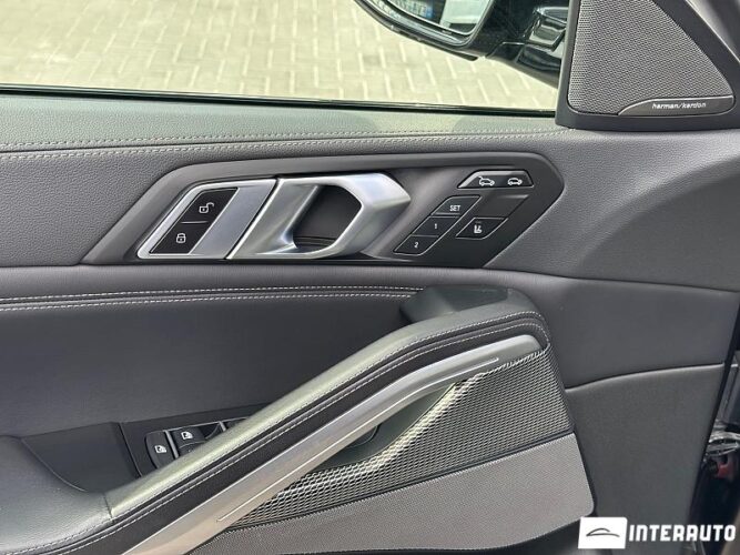 BMW X6 4.0i 44 interauto-car