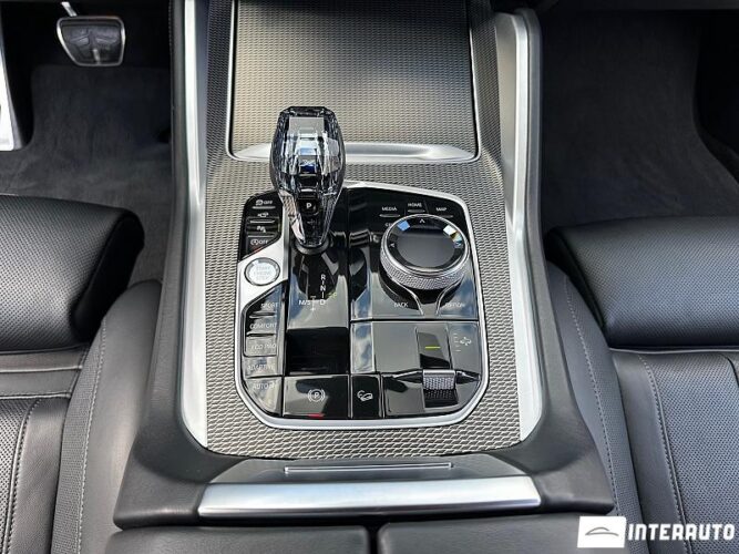 BMW X6 4.0i 43 interauto-car