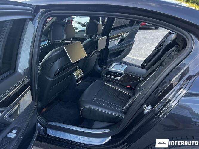 BMW 745e 47 interauto-car
