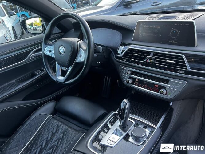 BMW 745e 45 interauto-car