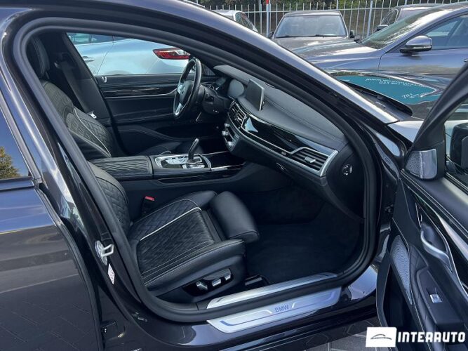 BMW 745e 46 interauto-car