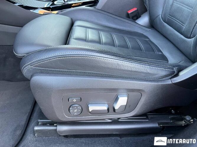 BMW X3 3.0i 48 interauto-car