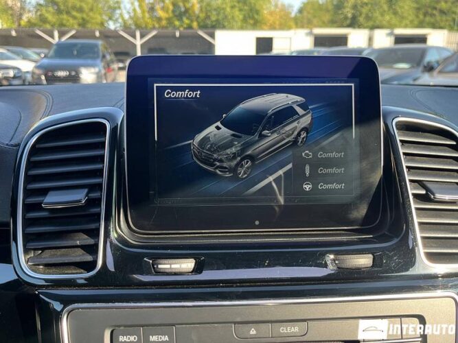 Mercedes GLE 500e 36 interauto-car