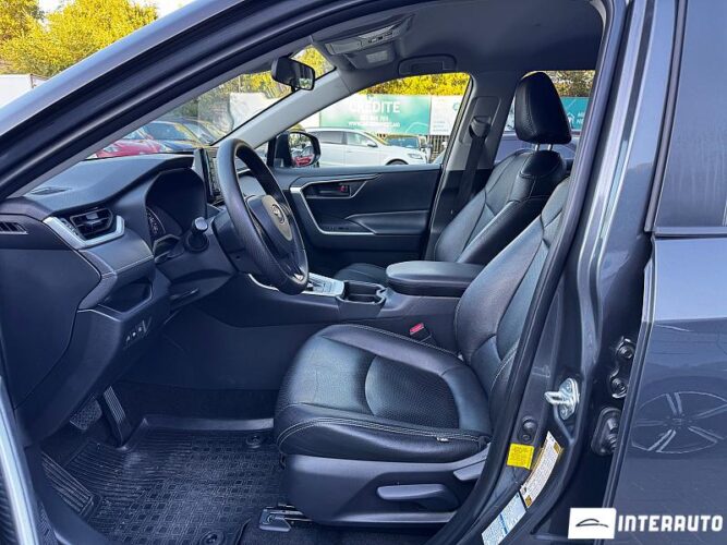 Toyota Rav-4 35 interauto-car