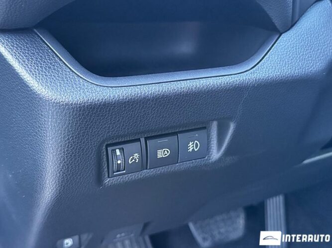 Toyota Rav-4 46 interauto-car