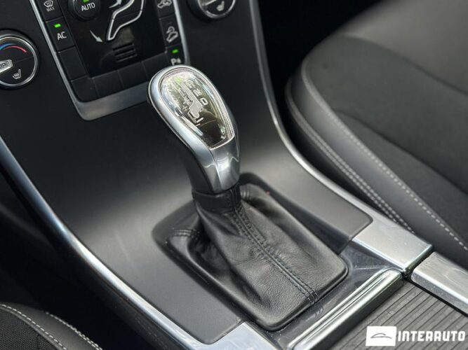 Volvo XC 60 38 interauto-car