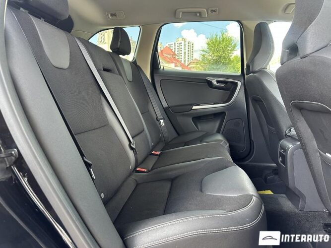 Volvo XC 60 43 interauto-car