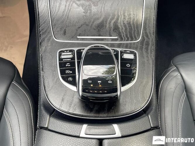 Mercedes E 220 51 interauto-car