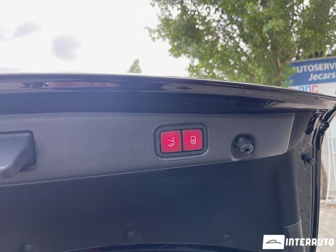 Mercedes E 220 43 interauto-car